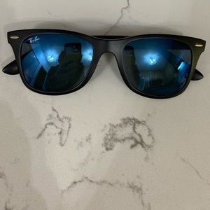 Blue Mirrored Rayban Liteforce